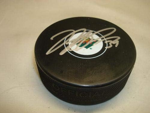 Нейт Проссер подписа хокей шайба Минесота Уайлд с автограф от 1B - за Миене на НХЛ с автограф