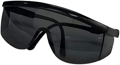 Mercer Industries D30002 Традиционните Защитни очила със Сиво УЛТРАВИОЛЕТОВИТЕ лещи (черни)