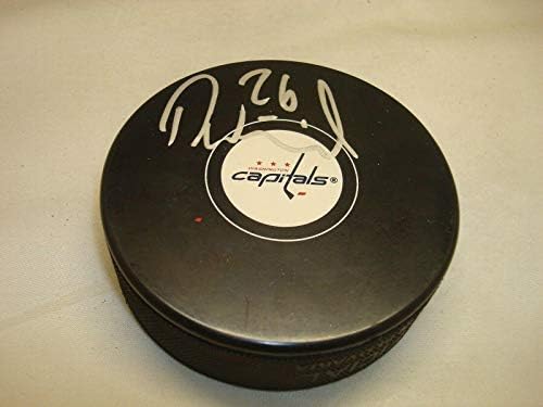 Даниел Винник подписа хокей шайба Вашингтон Кепитълс с автограф от 1B - за Миене на НХЛ с автограф
