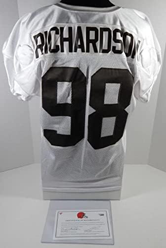2018 Cleveland Browns Шелдън Ричардсън 98 Използвана За игри, Бяла Тренировочная майк 51 - Използвани За игра в НФЛ тениски