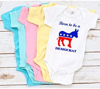 TripleBDesigns Роден да бъде Демократ Политически Сладък Детски Боди Подарък За Новородено