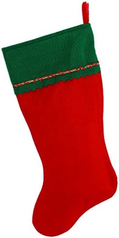Първоначално Коледни Чорапи с бродирани мен Монограм, Зелено и Червено фетр, Началната буква Q