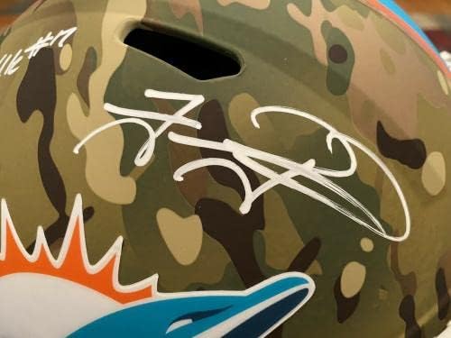 Toit Таговайлоа и Джейлен Уодъл Подписаха Камуфляжный каска Маями Делфините Fanatics 3 - Каски NFL с автограф