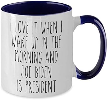 Харесва ми, когато се събуждам сутрин, а Джо Байдън - Президентската чаша Демократ, Двуцветен чашата за кафе