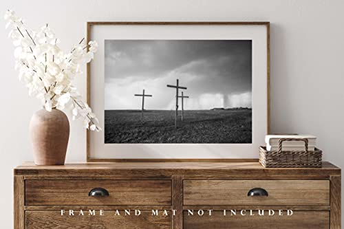 Печат на духовната снимки (без рамка) Черно-бяла снимка на три Дървени Кръстове в Бурното ден в Тексас Християнско Стенно