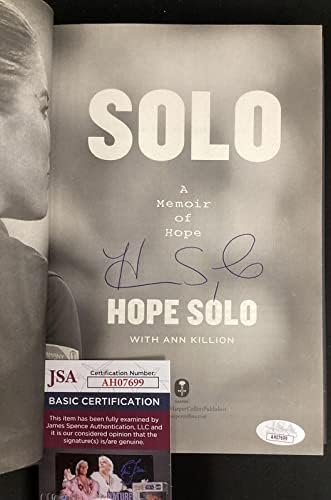 Хоуп Соло е Подписала книга Соло -Спомени за Надеждата Футбол САЩ 2x Златен медал Auto JSA 2 - Футболни